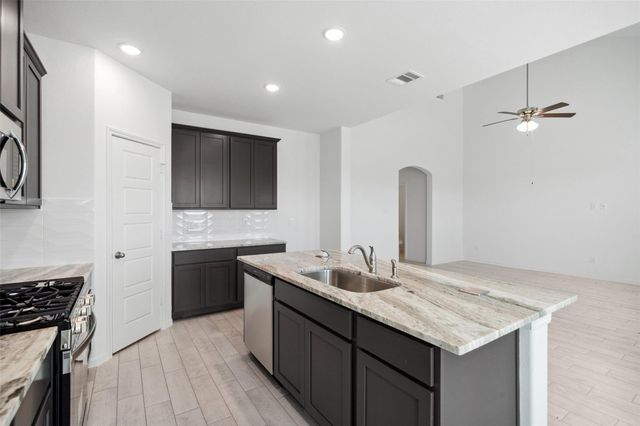 3406 Rolling River Drive, Baytown, TX 77521