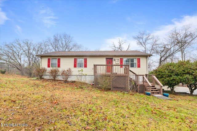 155 Mozingo Lane, Jacksboro, TN 37757