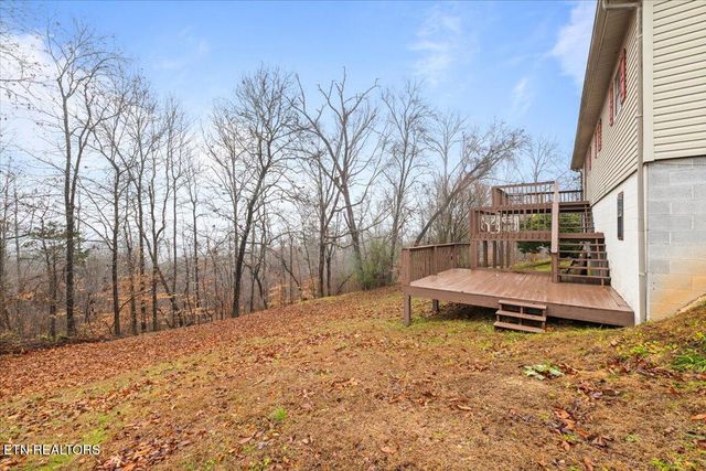 155 Mozingo Lane, Jacksboro, TN 37757