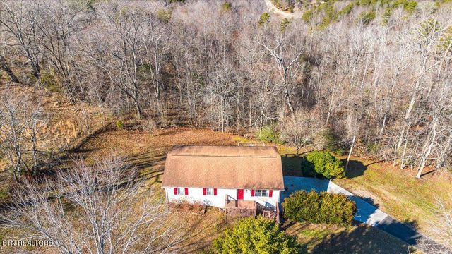 155 Mozingo Lane, Jacksboro, TN 37757