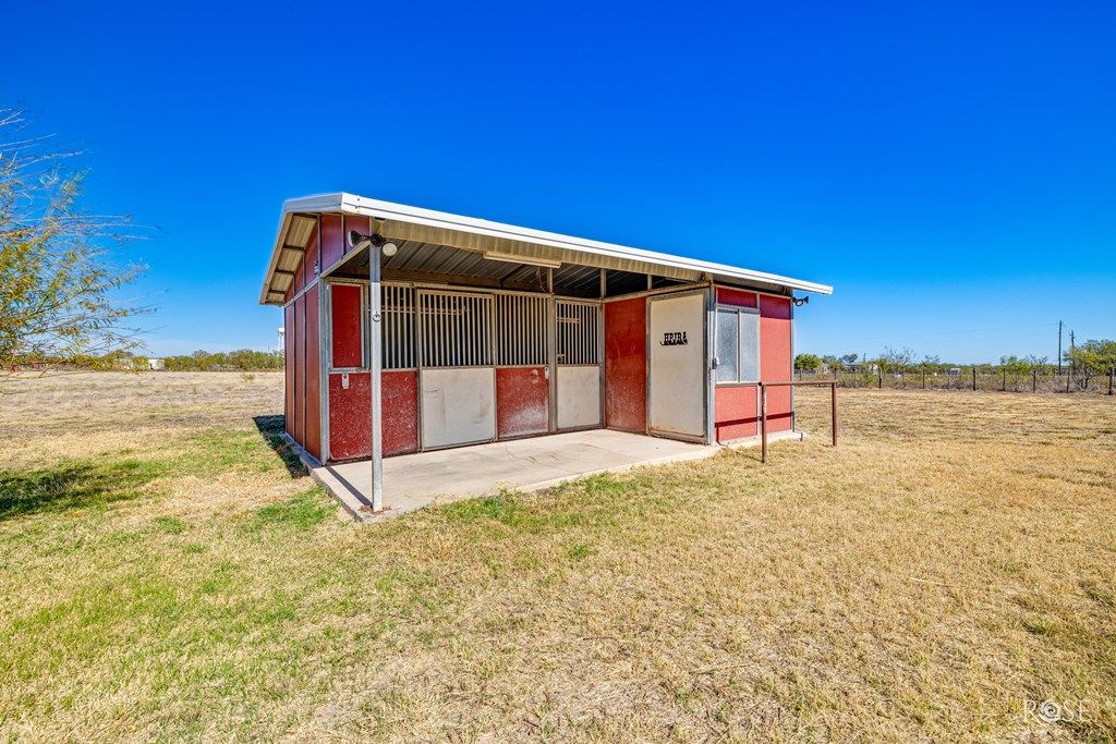 Image 28 of property listing at 12846 Dove Creek West Lane, San Angelo, TX 76904