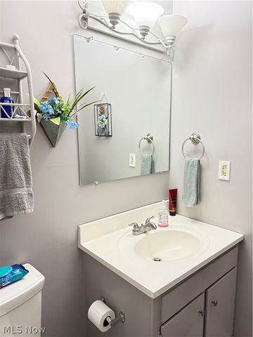 7607 Creekwood Drive, North Royalton, OH 44133