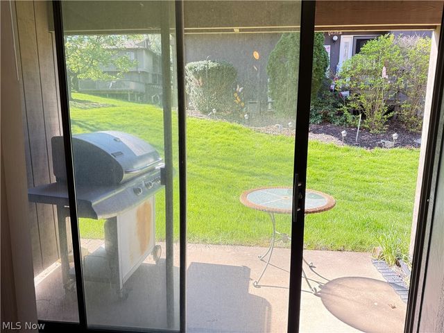 7607 Creekwood Drive, North Royalton, OH 44133
