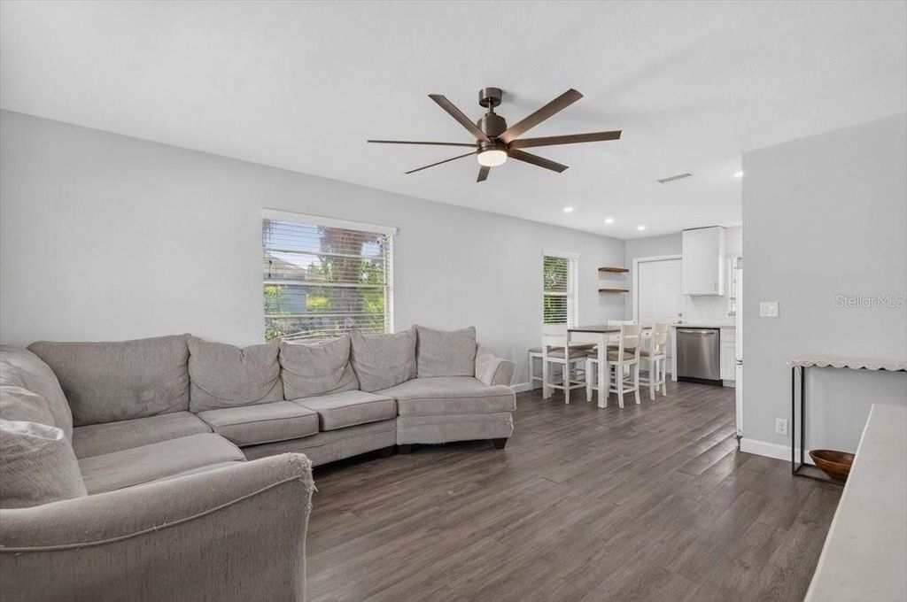 Image 24 of property listing at 4119 & 4121 12TH AVENUE W, Bradenton, FL 34205