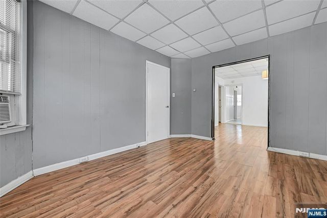 349 Undercliff Avenue, Edgewater, NJ 07020