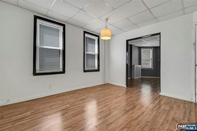 349 Undercliff Avenue, Edgewater, NJ 07020