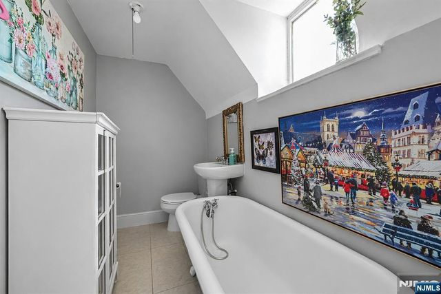 349 Undercliff Avenue, Edgewater, NJ 07020