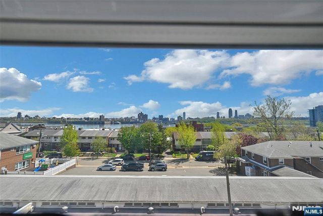 349 Undercliff Avenue, Edgewater, NJ 07020