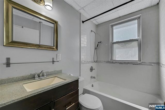 349 Undercliff Avenue, Edgewater, NJ 07020