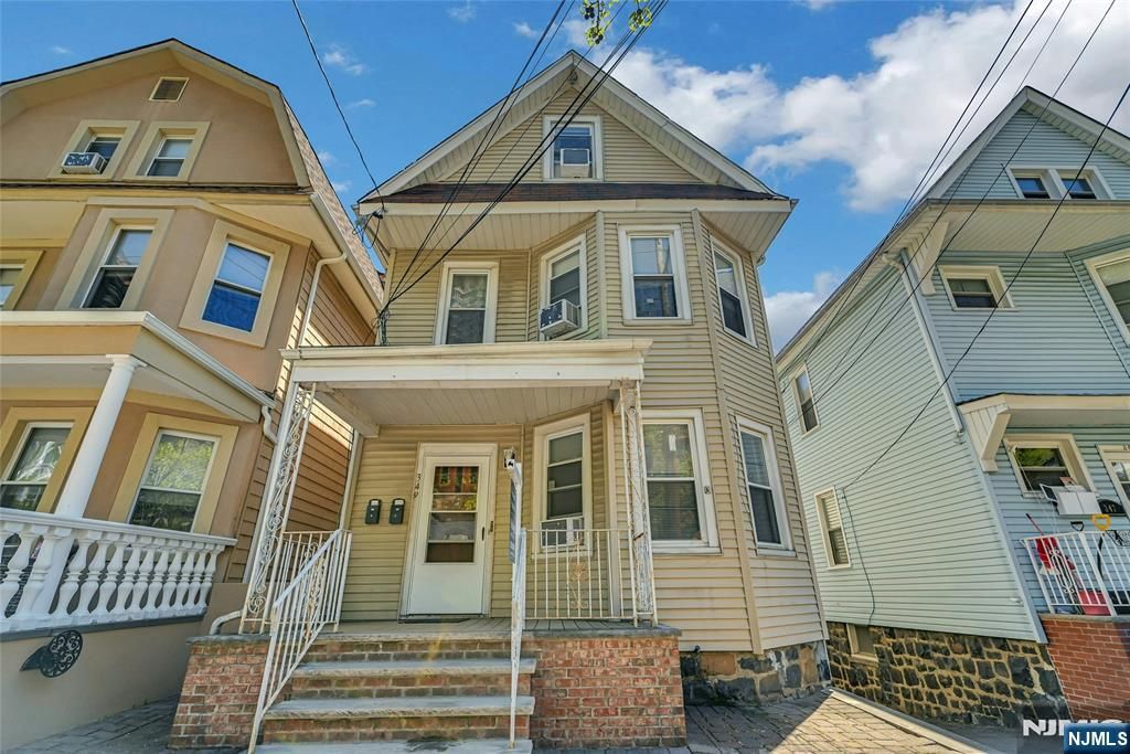 349 Undercliff Avenue, Edgewater, NJ 07020