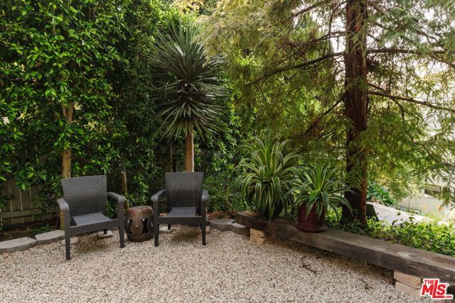 2300 Canyon Drive, Los Angeles, CA 90068