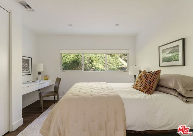 2300 Canyon Drive, Los Angeles, CA 90068