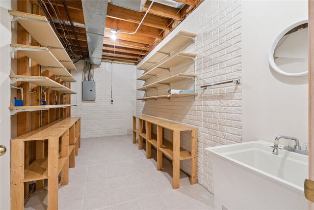 1476 Pompano Drive, Clive, IA 50325