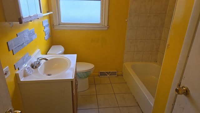 14633 Wabash Avenue, Dolton, IL 60419