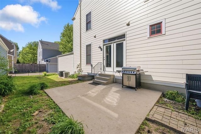 3240 S Civic Green Drive, St Charles, MO 63301