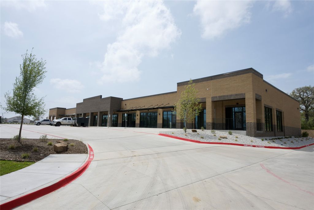 1725 Fort Worth Highway 3, Weatherford, TX 76086