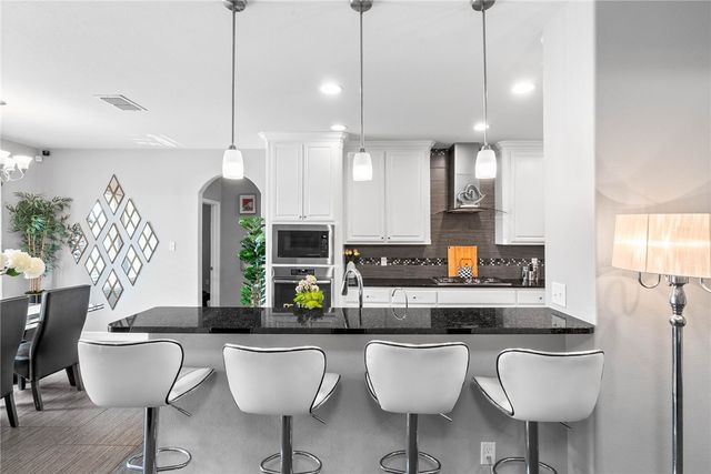 2233 Ruby Dr, Corpus Christi, TX 78414