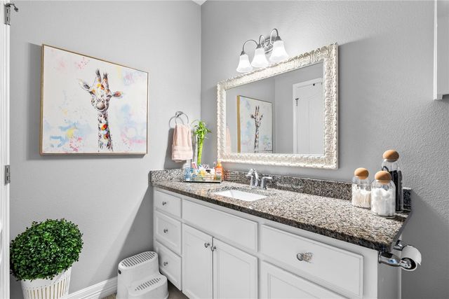 2233 Ruby Dr, Corpus Christi, TX 78414