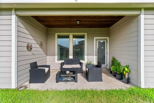 2233 Ruby Dr, Corpus Christi, TX 78414