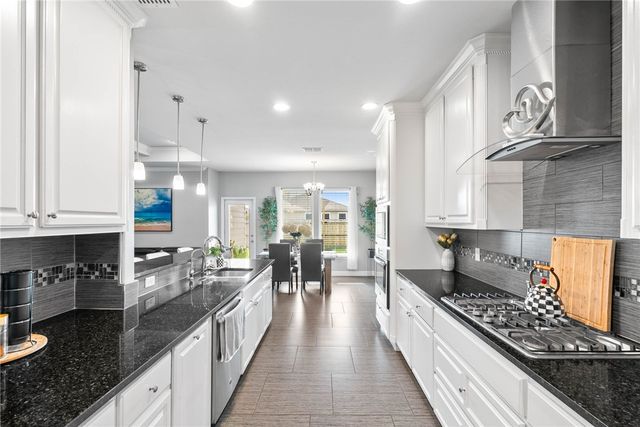 2233 Ruby Dr, Corpus Christi, TX 78414