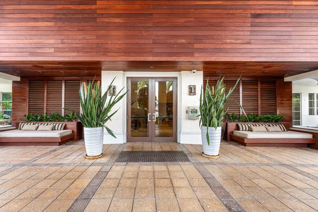 155 S OCEAN Avenue 305, Palm Beach Shores, FL 33404