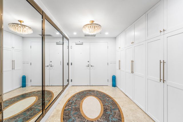 155 S OCEAN Avenue 305, Palm Beach Shores, FL 33404