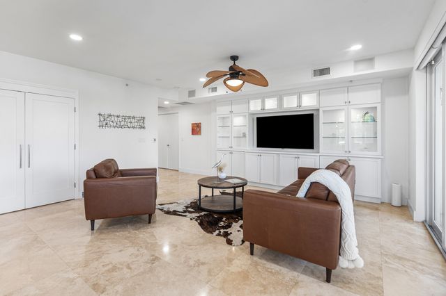 155 S OCEAN Avenue 305, Palm Beach Shores, FL 33404