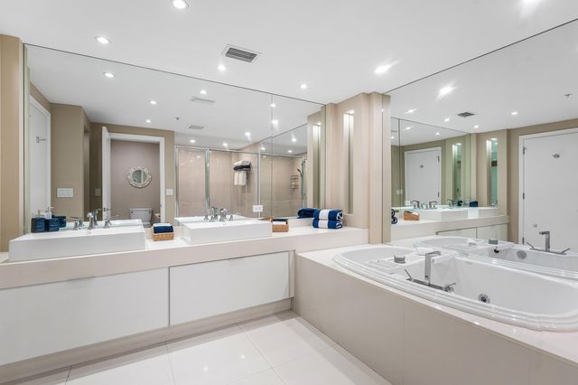 155 S OCEAN Avenue 305, Palm Beach Shores, FL 33404