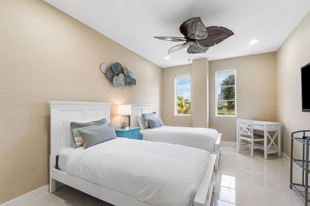 155 S OCEAN Avenue 305, Palm Beach Shores, FL 33404