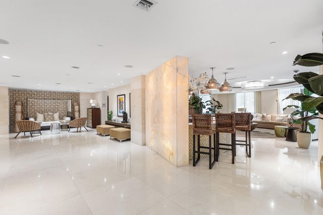155 S OCEAN Avenue 305, Palm Beach Shores, FL 33404