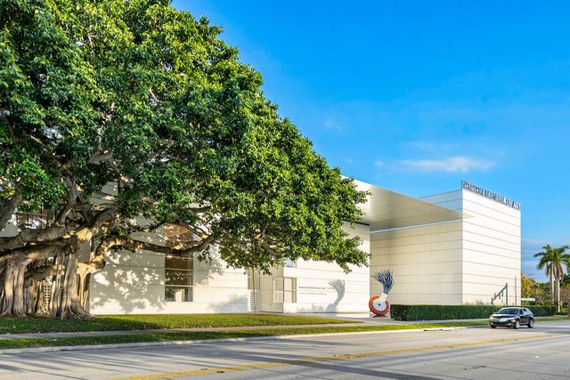155 S OCEAN Avenue 305, Palm Beach Shores, FL 33404