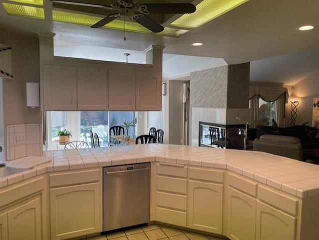 1689 E Trenton Avenue, Fresno, CA 93720