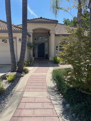 1689 E Trenton Avenue, Fresno, CA 93720