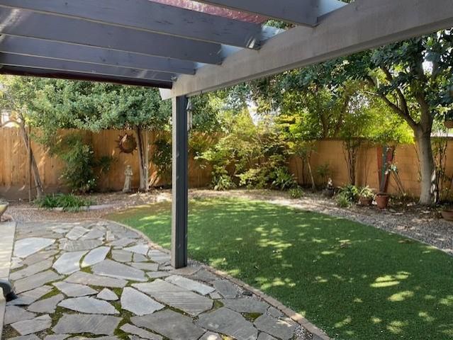 1689 E Trenton Avenue, Fresno, CA 93720