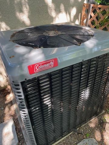 1689 E Trenton Avenue, Fresno, CA 93720