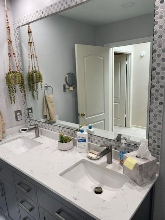 Image 20 of property listing at 1689 E Trenton Avenue, Fresno, CA 93720