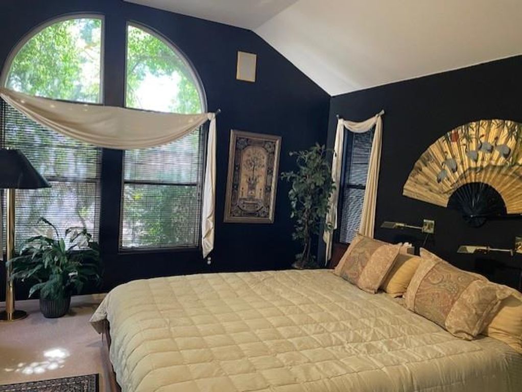 Image 27 of property listing at 1689 E Trenton Avenue, Fresno, CA 93720