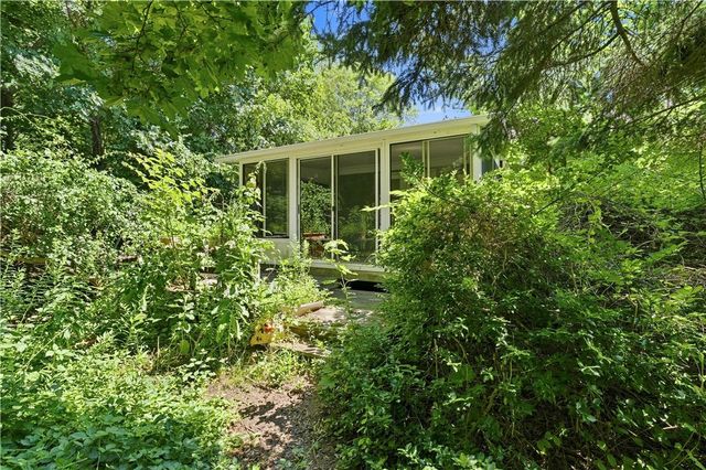 54 Narragansett Boulevard, Portsmouth, RI 02871