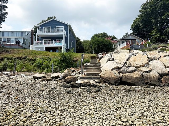 54 Narragansett Boulevard, Portsmouth, RI 02871