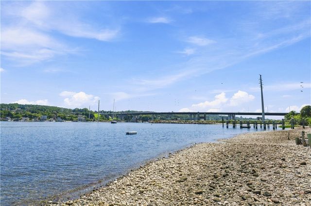 54 Narragansett Boulevard, Portsmouth, RI 02871