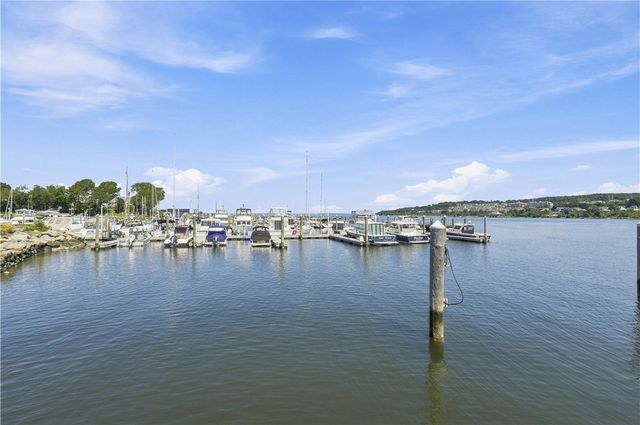 54 Narragansett Boulevard, Portsmouth, RI 02871