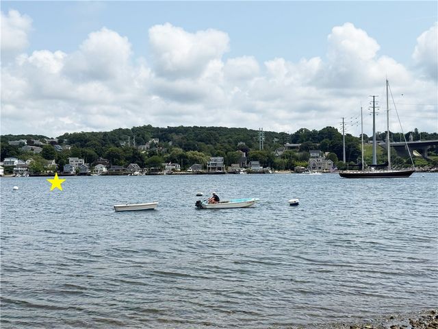 54 Narragansett Boulevard, Portsmouth, RI 02871