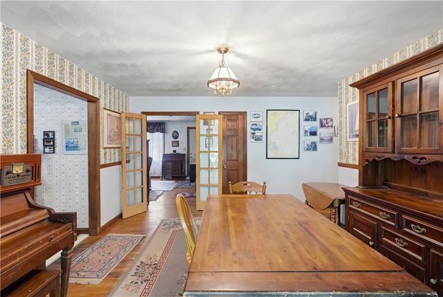 54 Narragansett Boulevard, Portsmouth, RI 02871