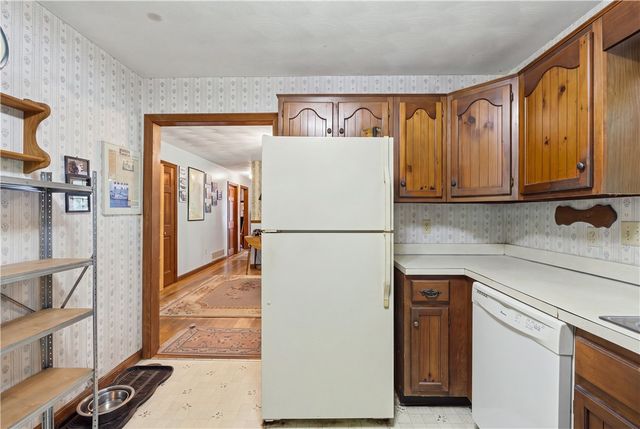 54 Narragansett Boulevard, Portsmouth, RI 02871
