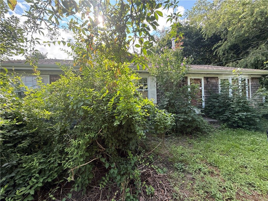 54 Narragansett Boulevard, Portsmouth, RI 02871