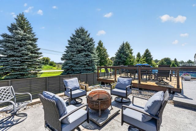 419 Zachary Drive, Hampshire, IL 60140