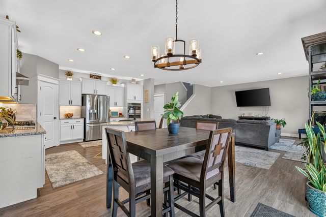 419 Zachary Drive, Hampshire, IL 60140