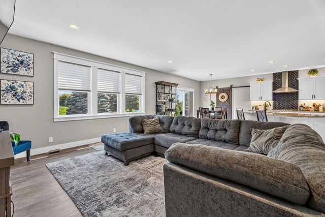 419 Zachary Drive, Hampshire, IL 60140