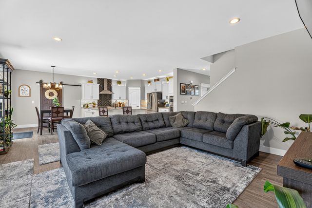 419 Zachary Drive, Hampshire, IL 60140