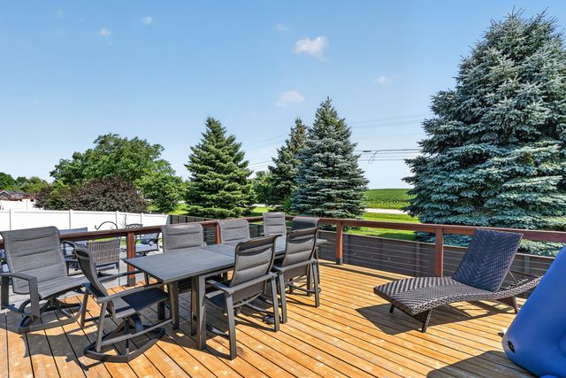419 Zachary Drive, Hampshire, IL 60140